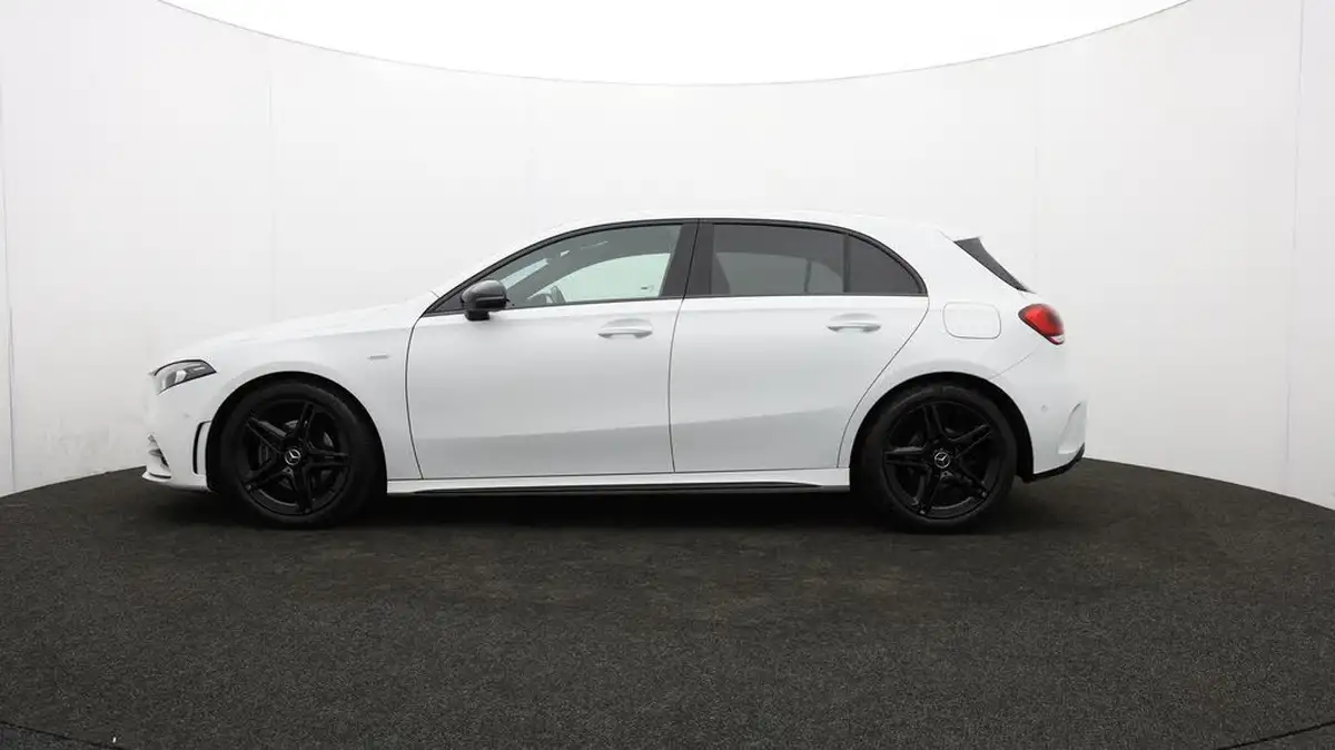 2022-mercedes-benz-a-class-13-a180-amg-line-executive-edition-hatchback-5d-7g-dct-big-64
