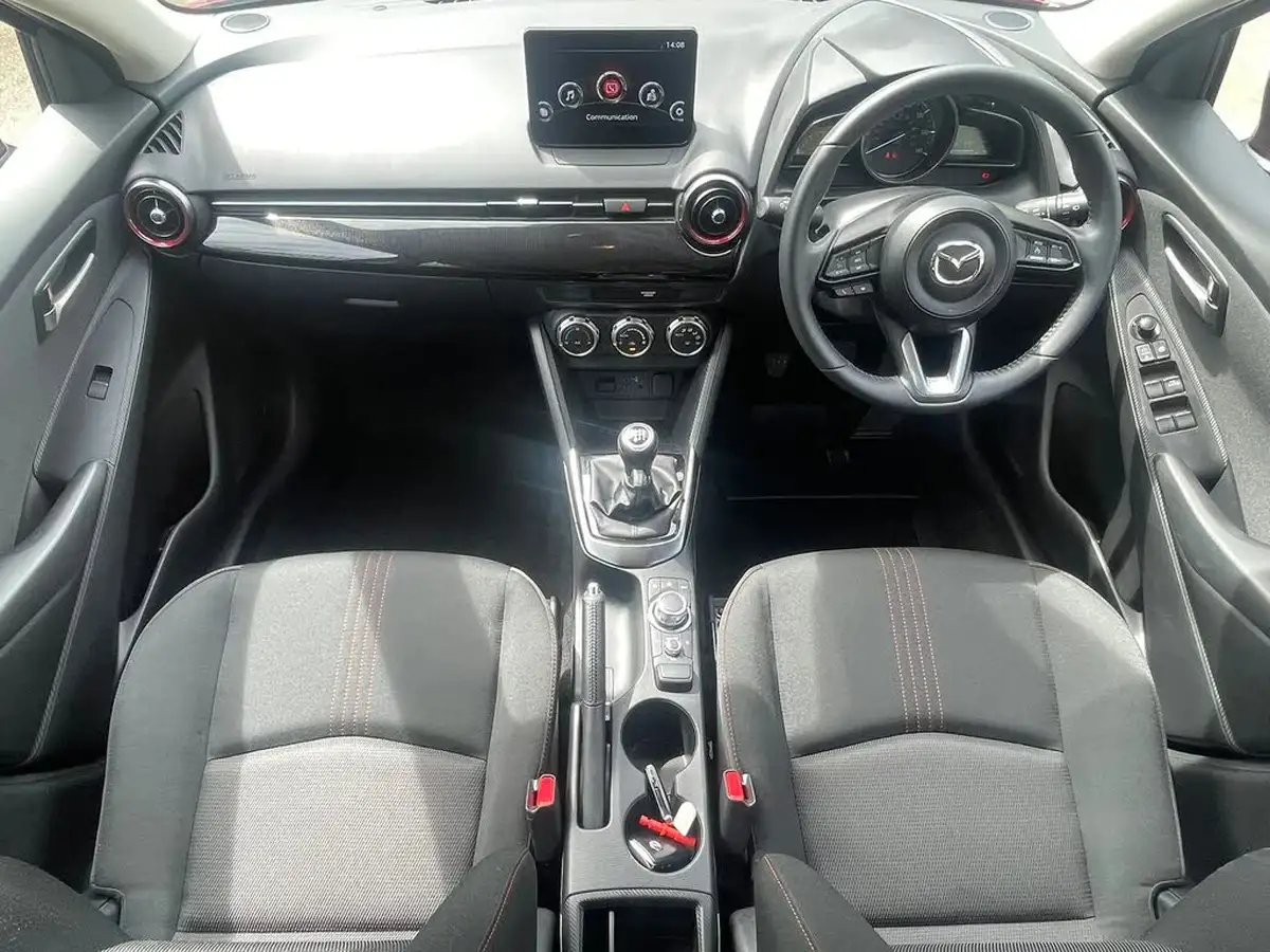 2023-mazda-mazda2-15-e-skyactiv-g-homura-big-7