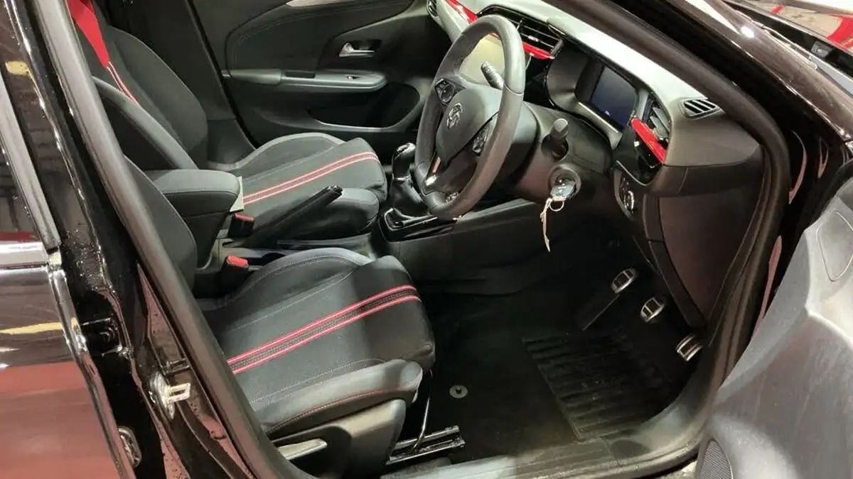 2023-vauxhall-corsa-12i-gs-big-9