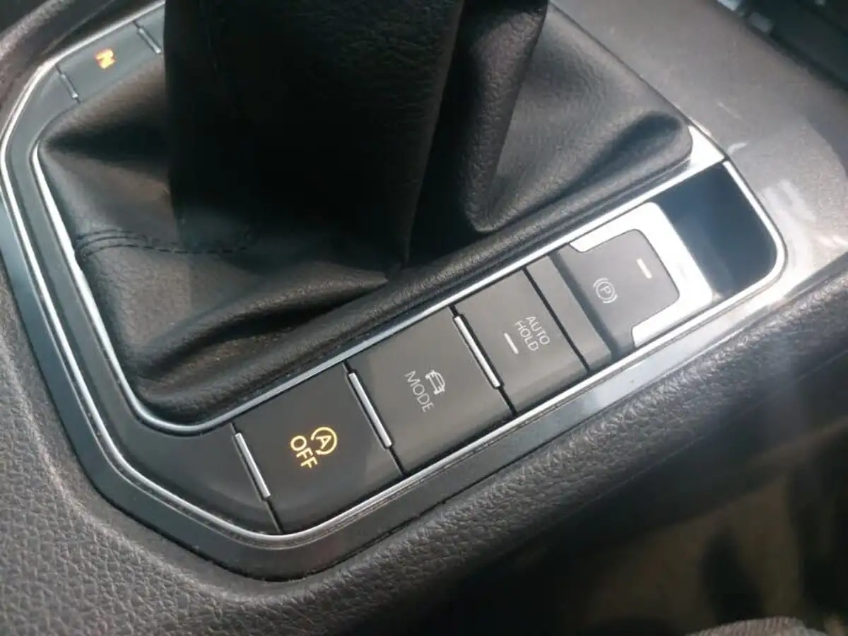 2018-volkswagen-golf-sv-15-tsi-se-130ps-big-14
