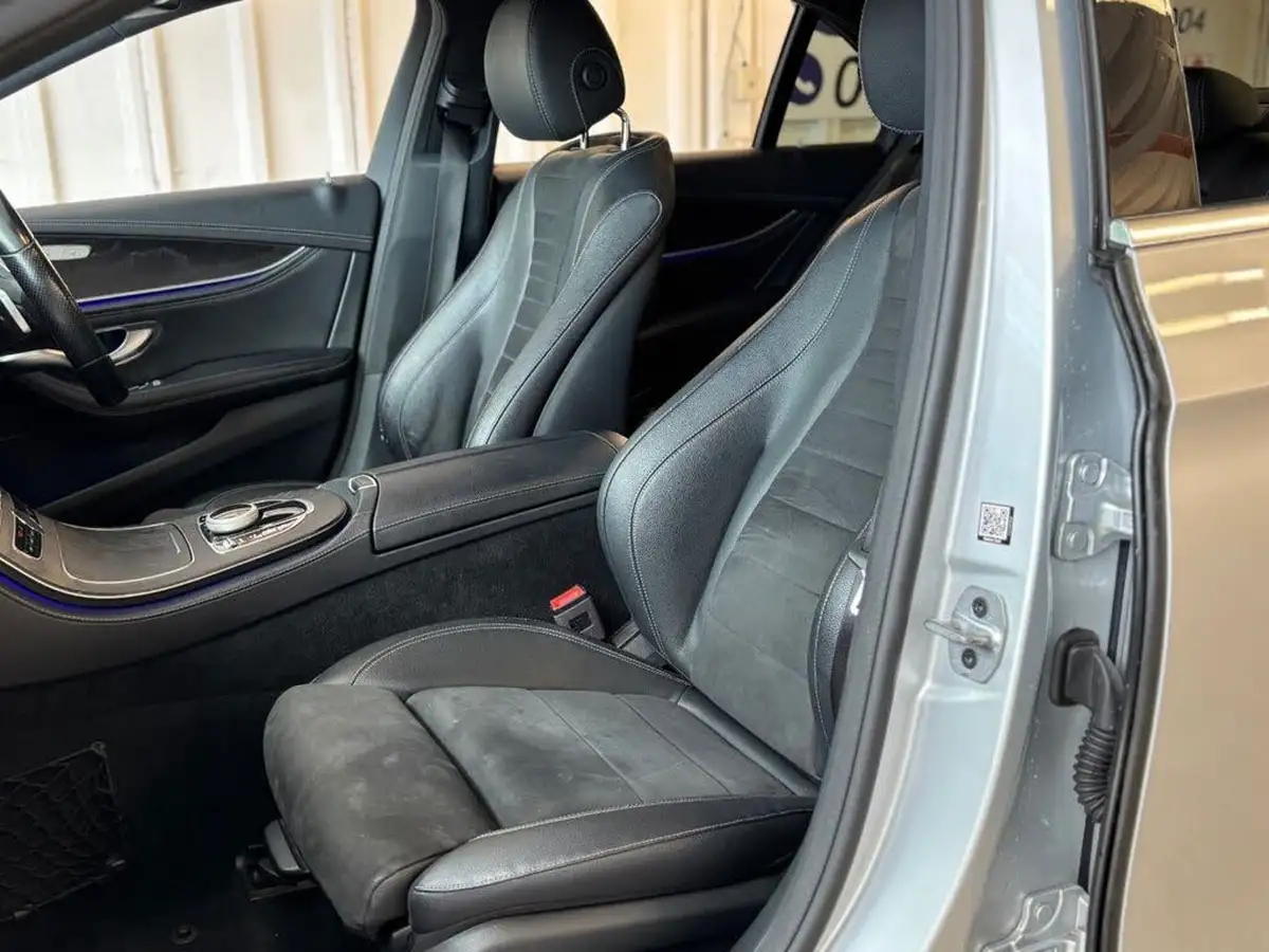 2018-mercedes-benz-e-class-20-e200-amg-line-ss-saloon-4d-big-10