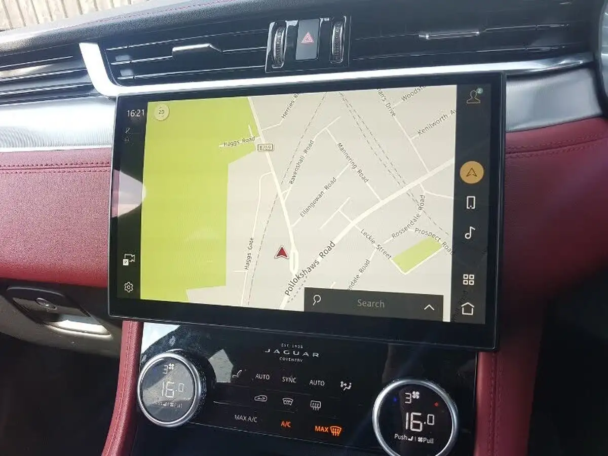 2022-jaguar-f-pace-20-d165-r-dynamic-s-big-13