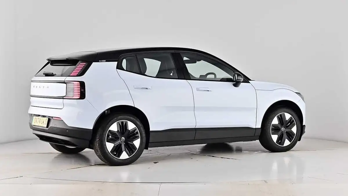 2024-volvo-ex30-e-single-motor-plus-big-78
