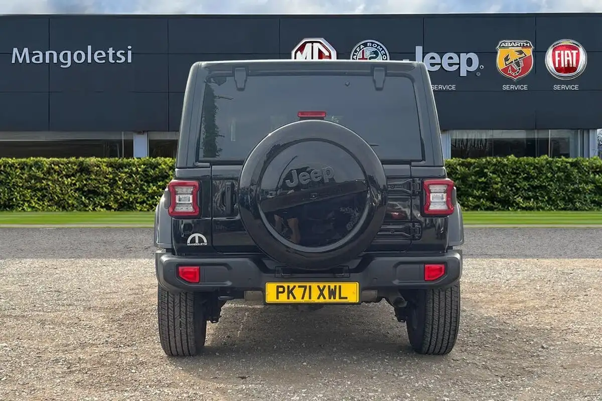 2022-jeep-wrangler-20-gme-overland-5d-big-6