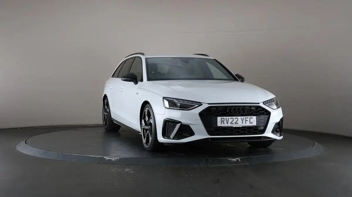 2022-audi-a4-avant-20-35-tfsi-black-edition-s-tronic-big-51