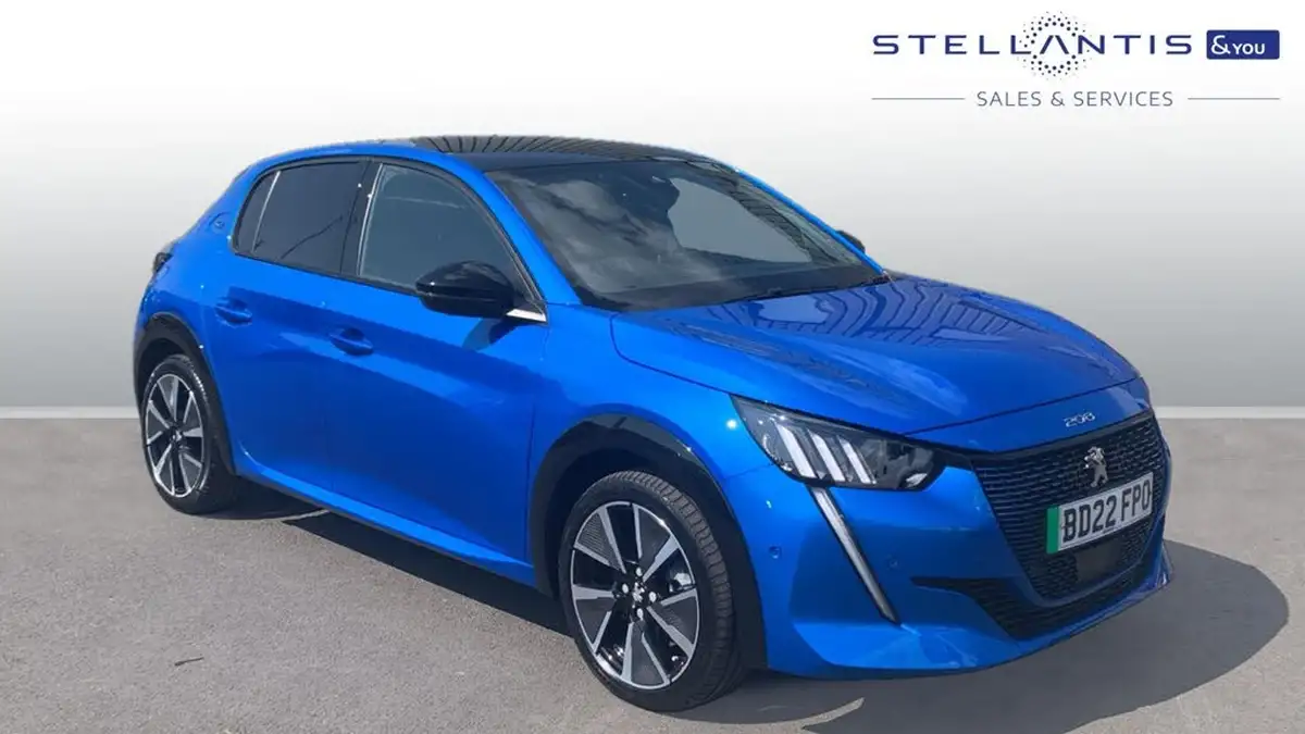 2022-peugeot-208-e-gt-136bhp-50kwh-big-0
