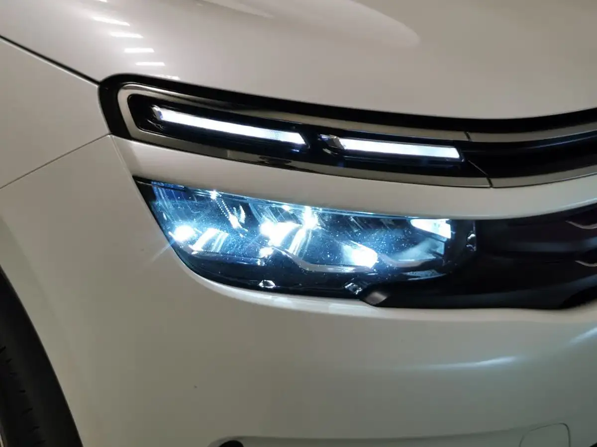 2021-citroen-c5-aircross-15bluehdi-shine-plus-eat8-big-5