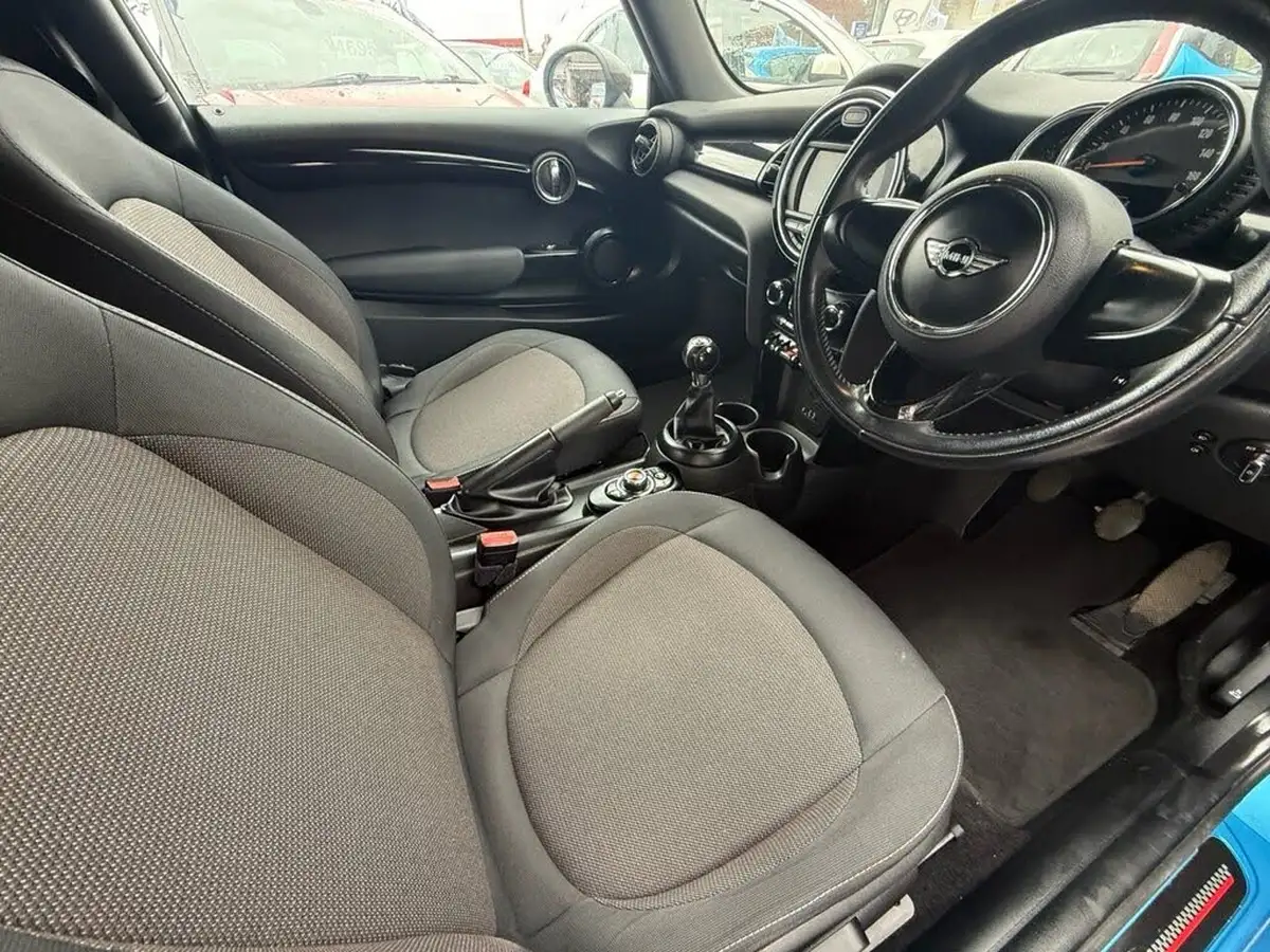 2017-mini-cooper-15-cooper-ss-hatchback-3d-big-3