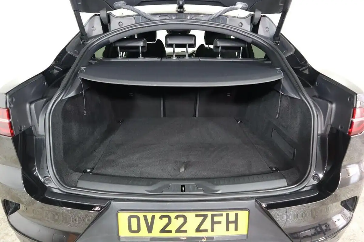 2022-jaguar-i-pace-ev400-hse-black-big-49