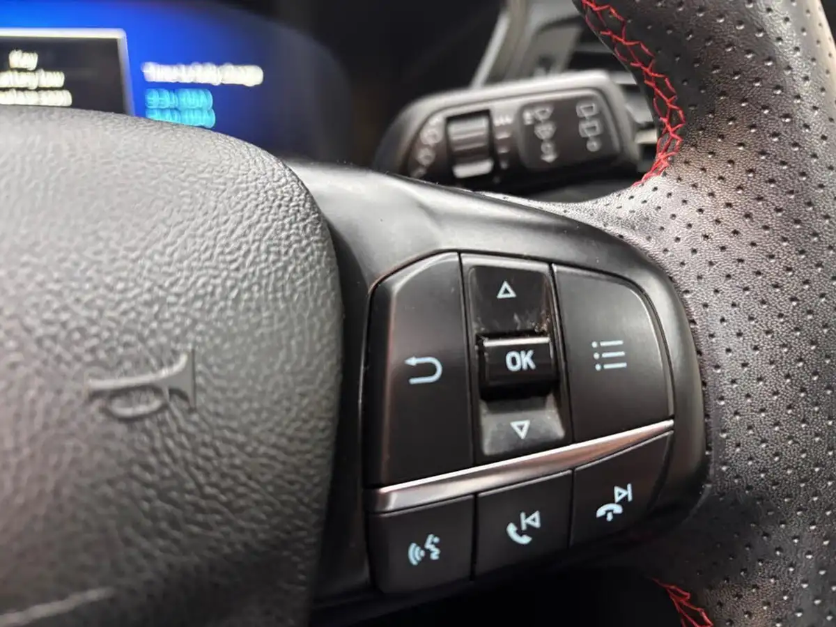 2022-ford-kuga-25t-st-line-x-edition-225ps-phev-big-39