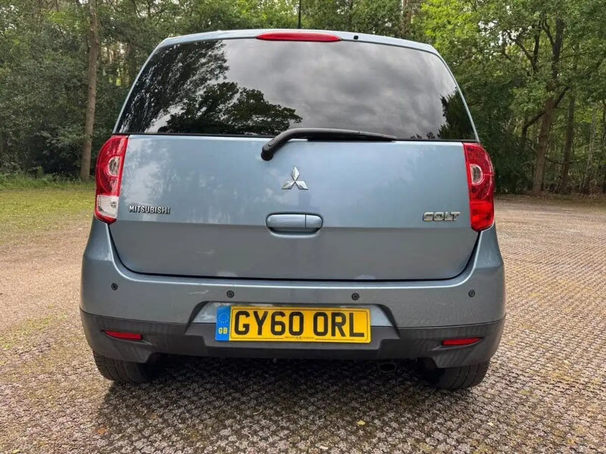 2011-mitsubishi-colt-13-cz2-5d-amt-big-11