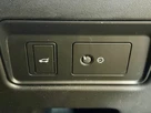 2022-land-rover-discovery-30-d300-metropolitan-edition-small-16