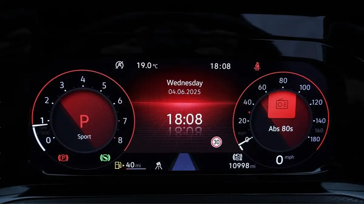 2023-volkswagen-golf-20-tsi-gti-clubsport-big-10