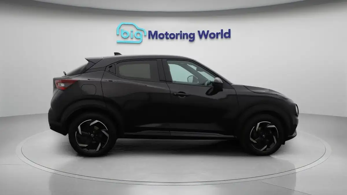 2023-nissan-juke-10-dig-t-n-connecta-big-8