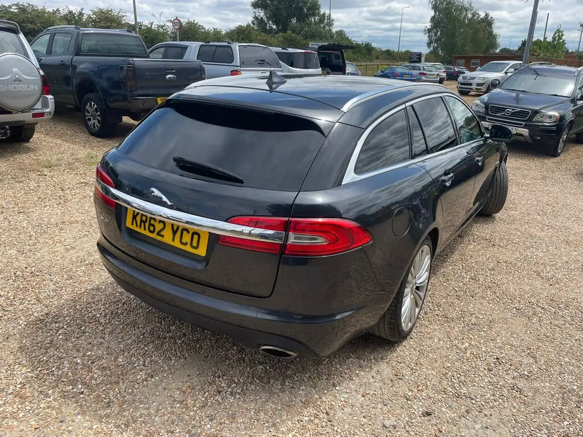 2013-jaguar-xf-22td-portfolio-200ps-ss-sportbrake-5d-auto-big-8