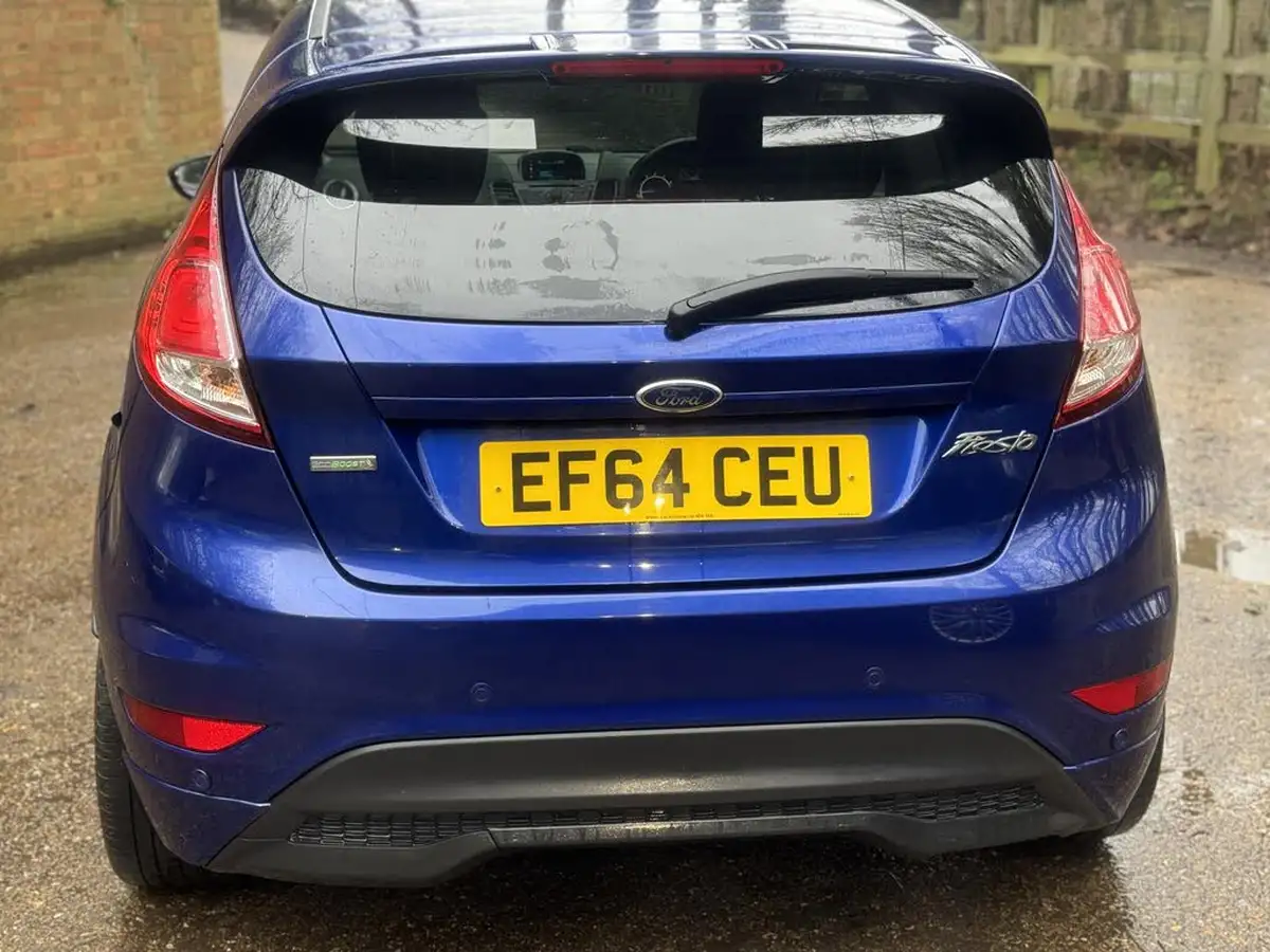 2014-ford-fiesta-10-zetec-s-big-20