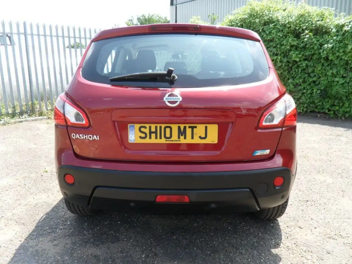 2010-nissan-qashqai-15td-acenta-big-38