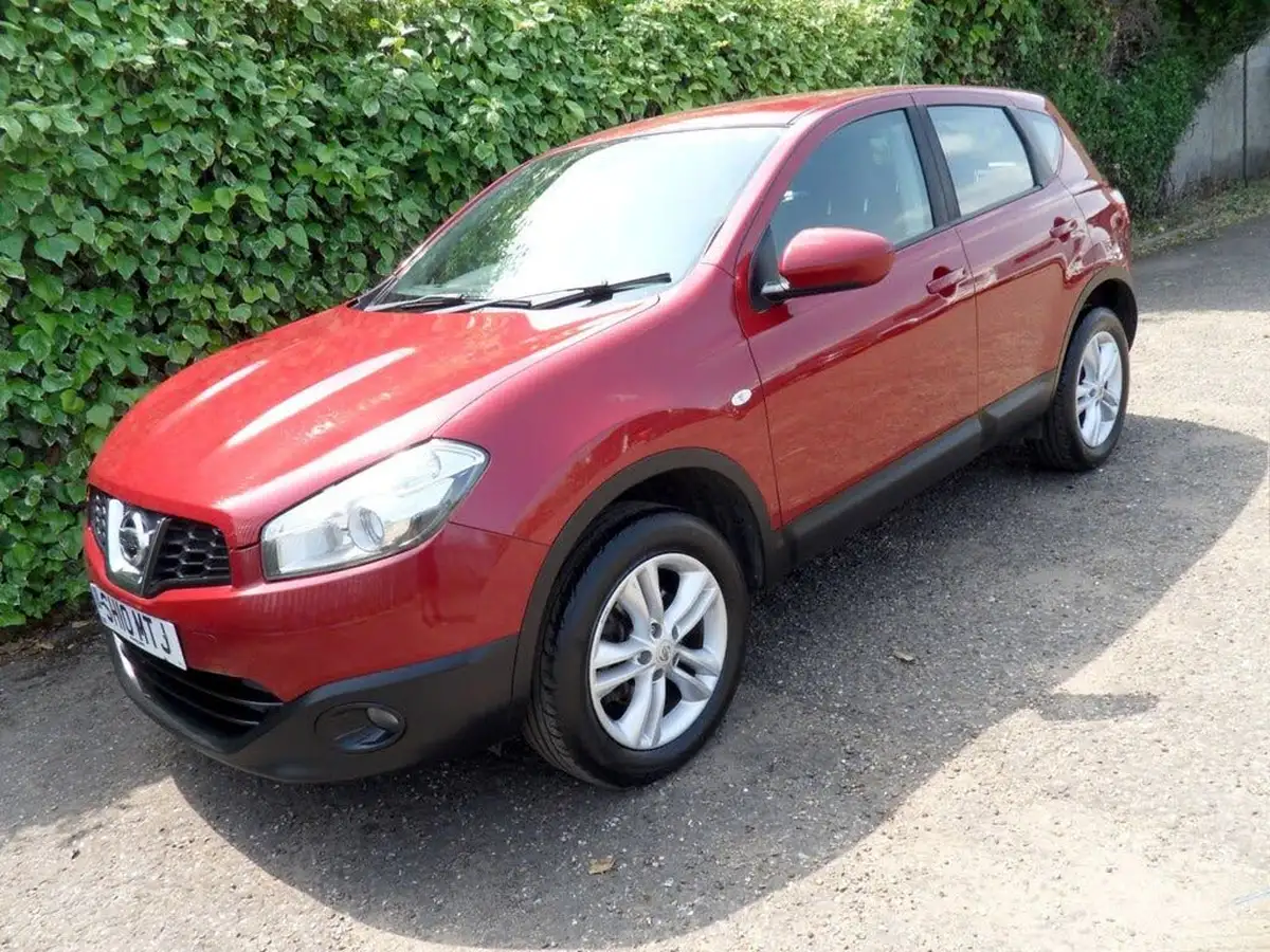 2010-nissan-qashqai-15td-acenta-big-14