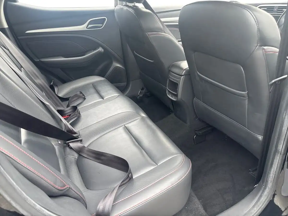 2021-mg-zs-suv-15-vti-tech-exclusive-big-25