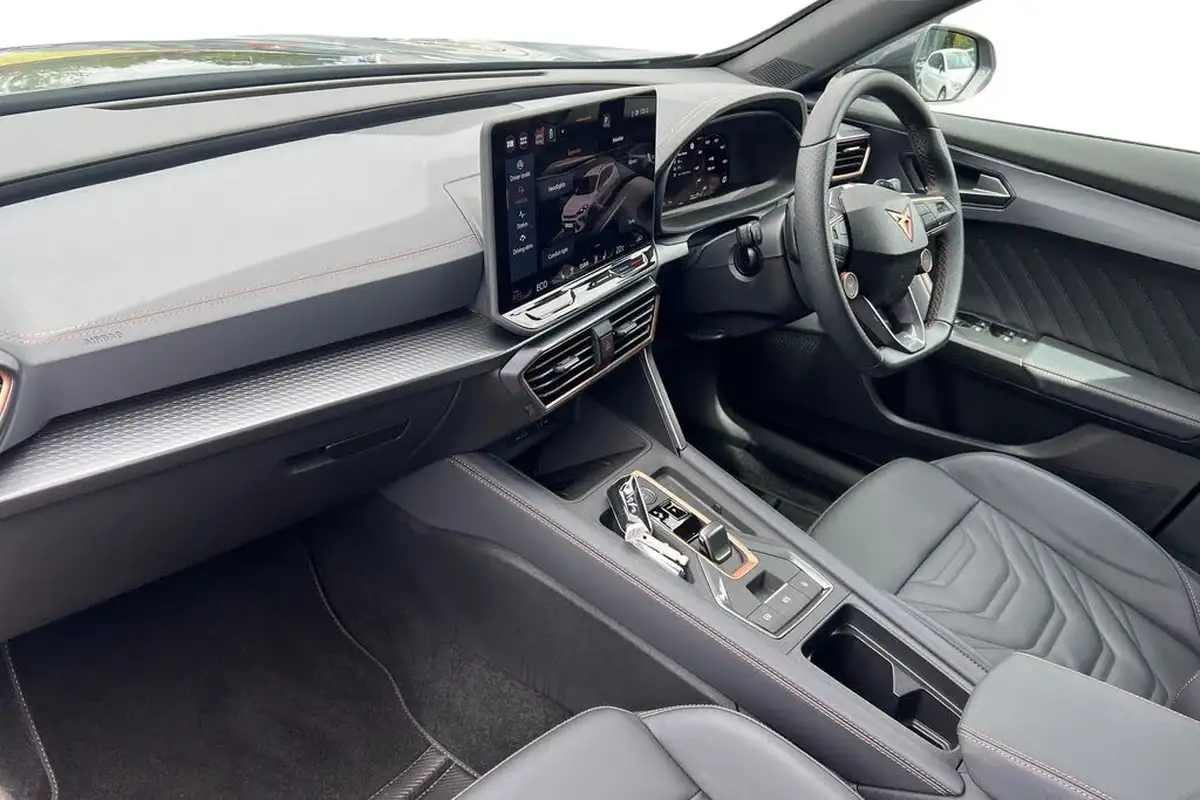 2024-cupra-formentor-15-e-hybrid-vz2-big-1