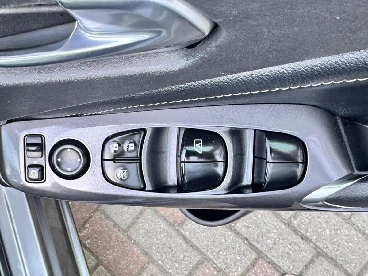 2024-nissan-juke-10-dig-t-n-connecta-big-19
