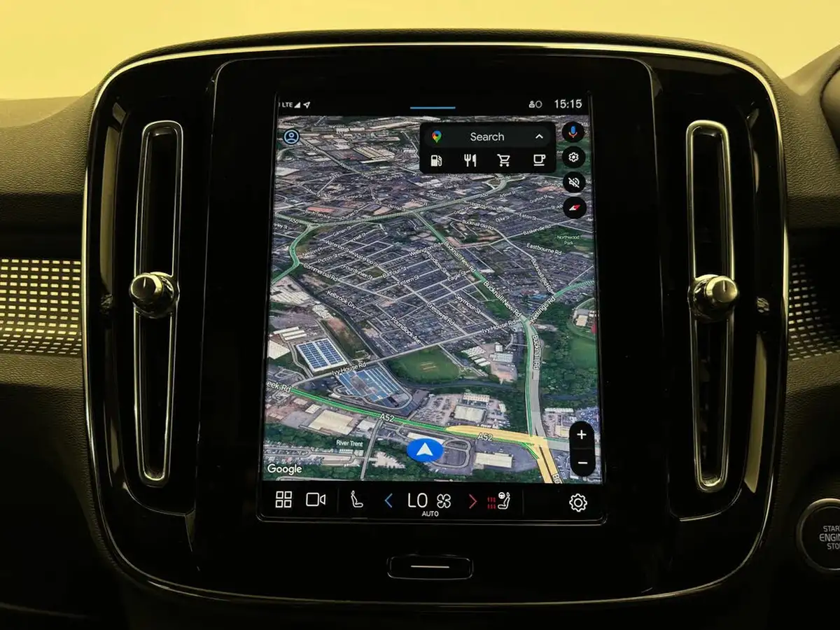 2024-volvo-xc40-20-b3-plus-big-32