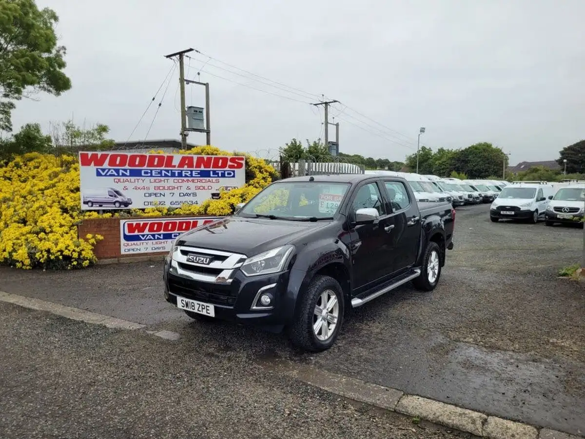 2018-isuzu-d-max-19td-yukon-double-pickup-big-3
