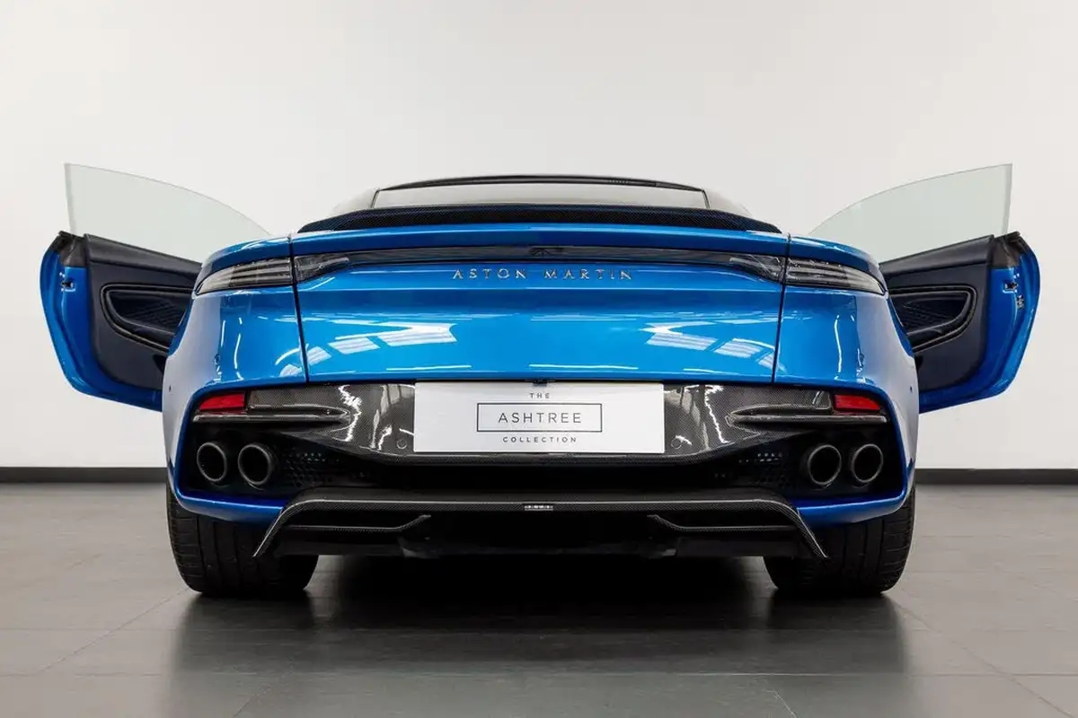 2019-aston-martin-dbs-52-v12-superleggera-big-9