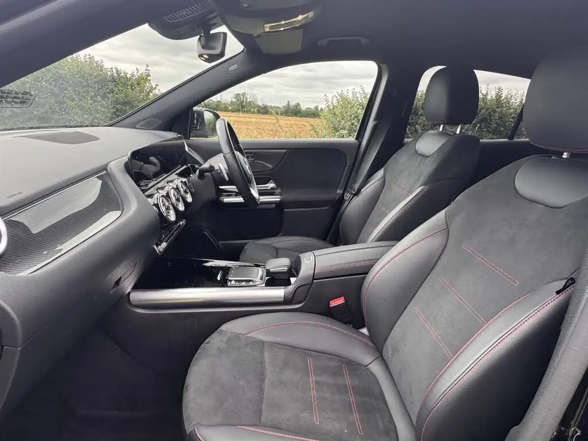 2022-mercedes-benz-gla-class-13-gla-200-amg-line-premium-big-10