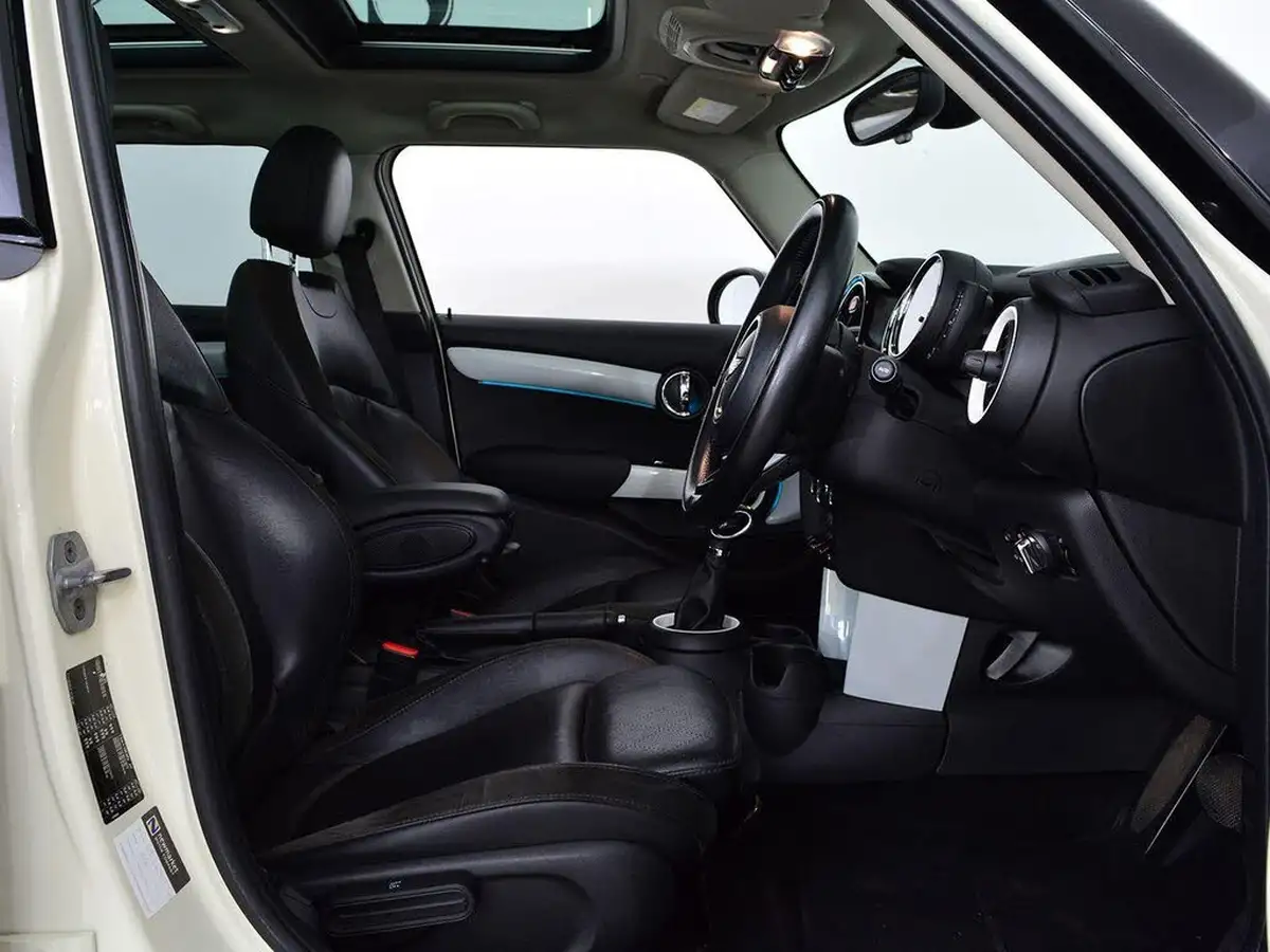 2017-mini-cooper-15-cooper-ss-hatchback-5d-auto-big-8