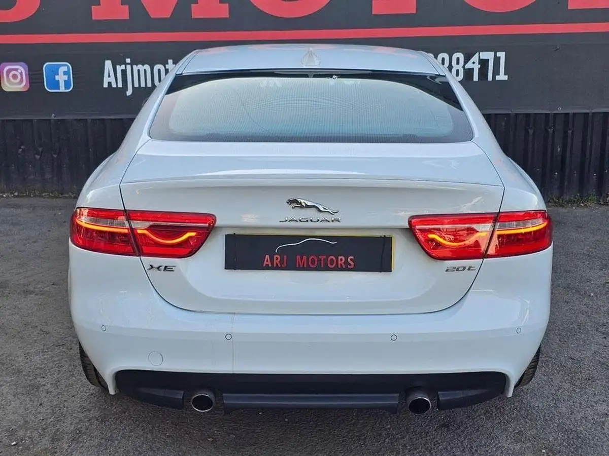 2018-jaguar-xe-20i-r-sport-200ps-1997cc-big-13