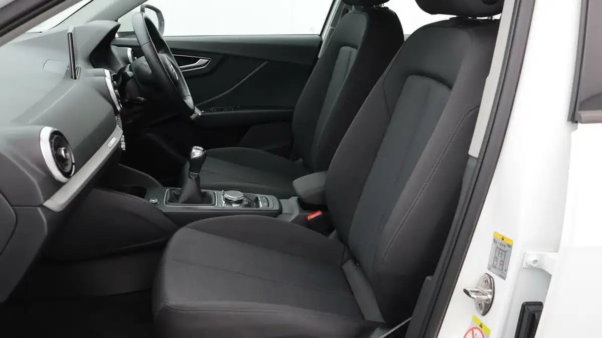 2022-audi-q2-10-30-tfsi-technik-big-14