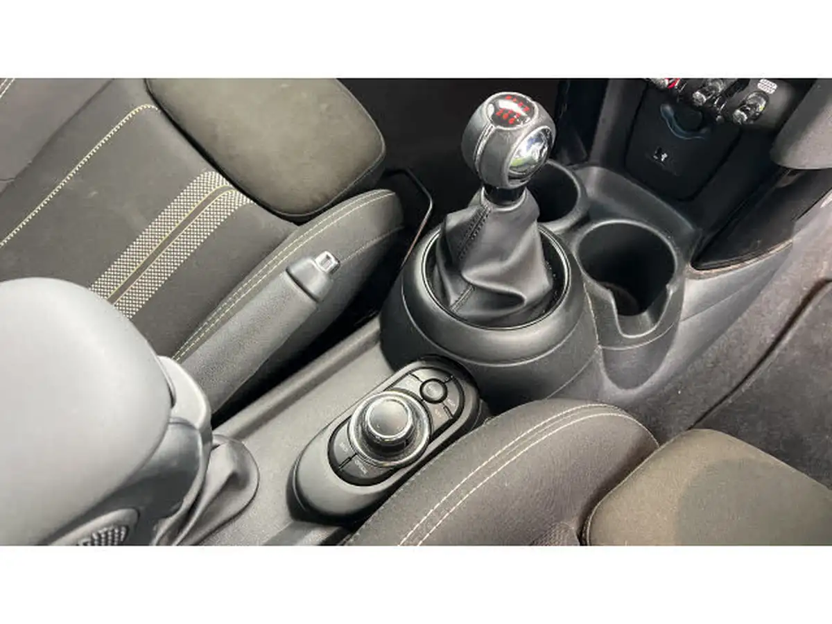 2021-mini-cooper-20-cooper-s-sport-hatchback-5d-big-9