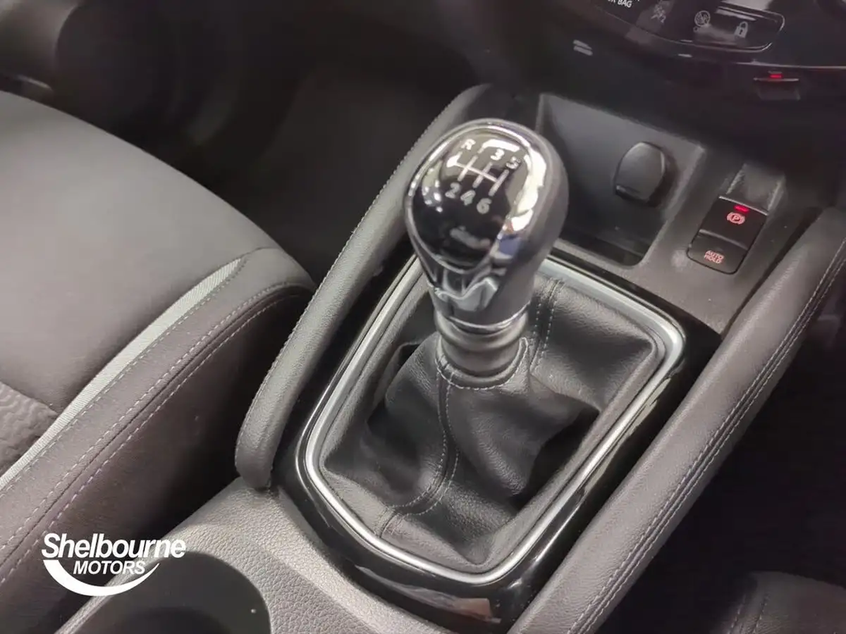 2019-nissan-qashqai-13-dig-t-acenta-premium-140ps-big-27