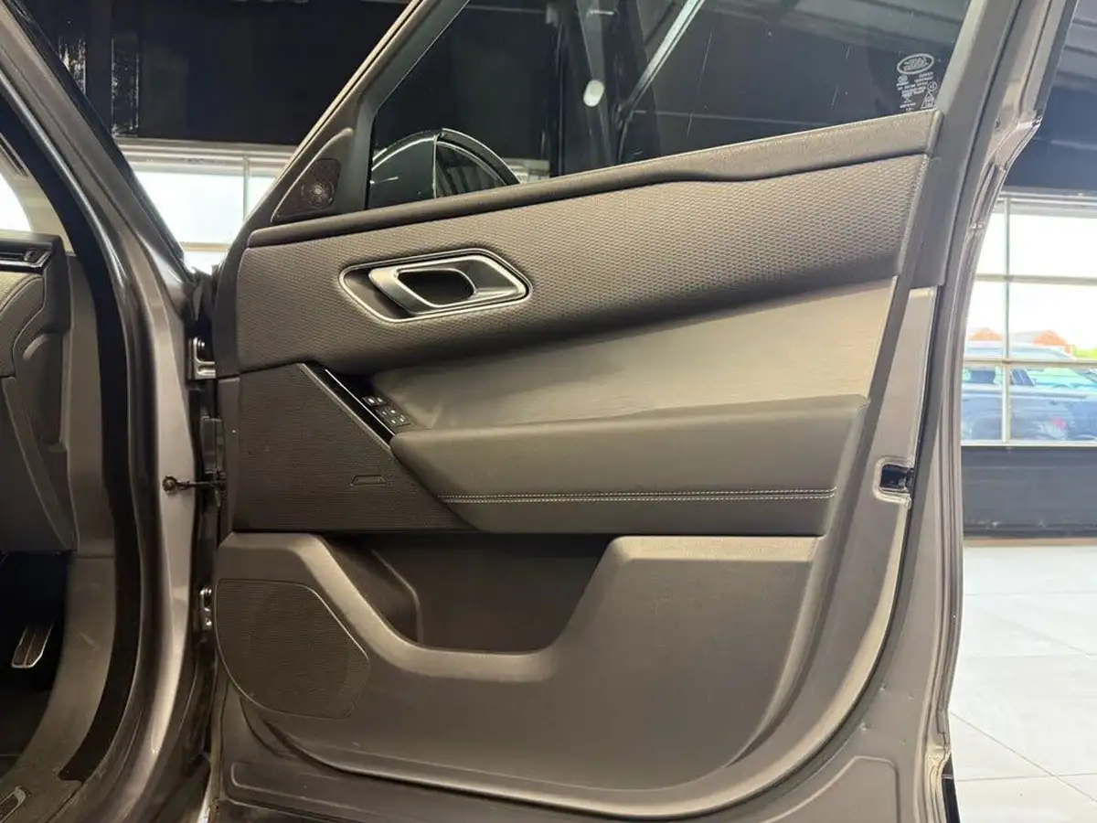 2022-land-rover-range-rover-velar-20-d200-r-dynamic-se-big-16