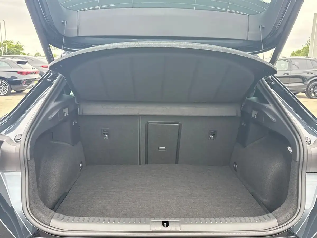 2024-cupra-formentor-15-e-hybrid-v3-big-9