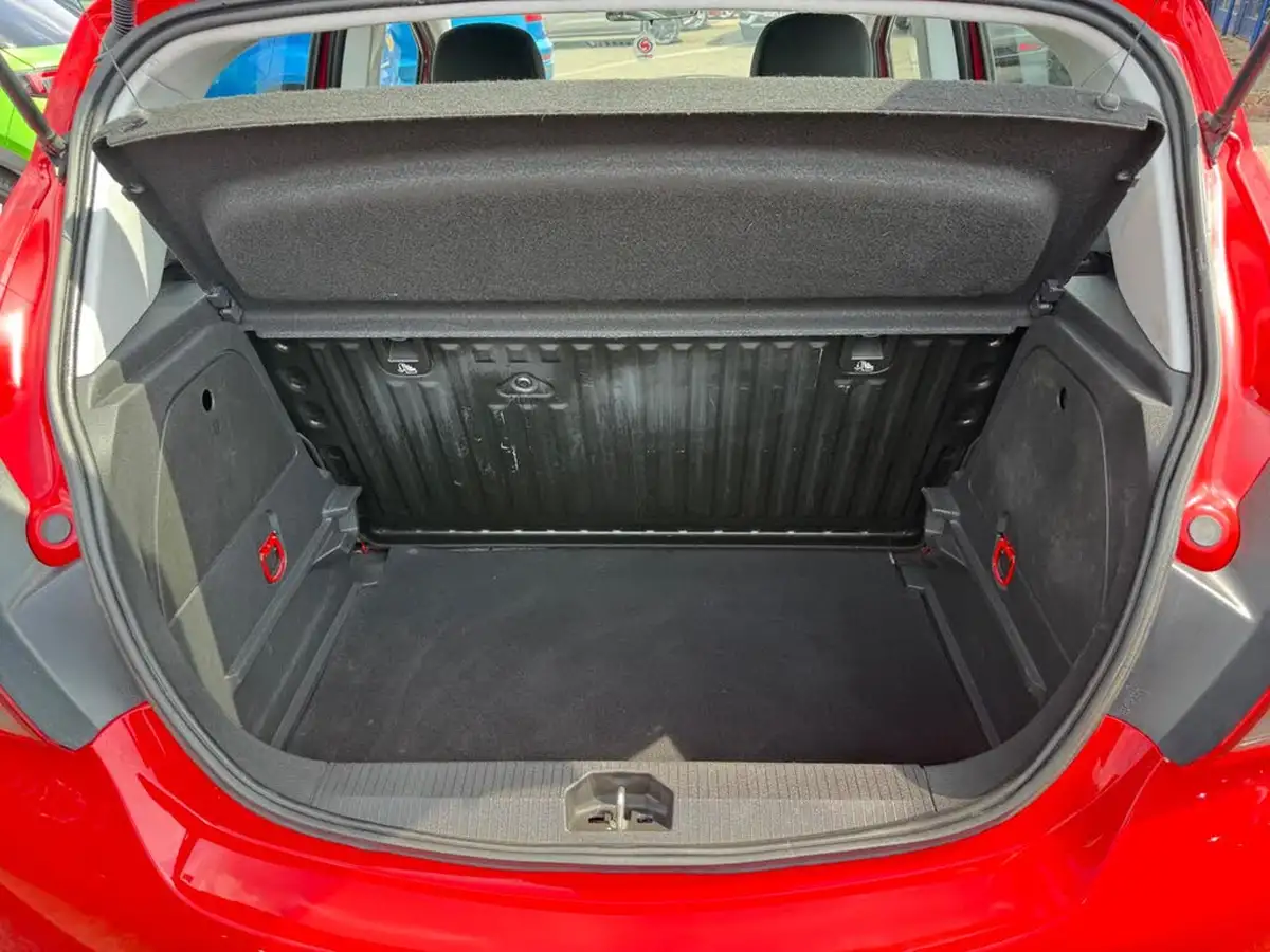 2015-vauxhall-corsa-14i-design-90ps-ecoflex-5d-big-24