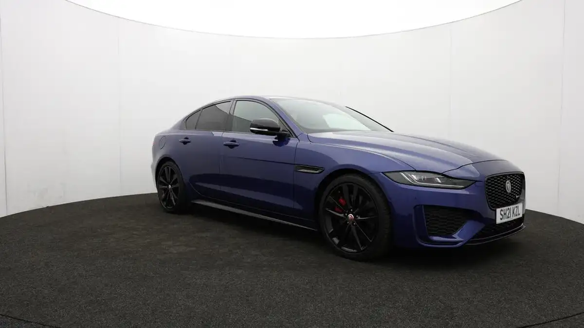 2021-jaguar-xe-20-d200-r-dynamic-black-big-41