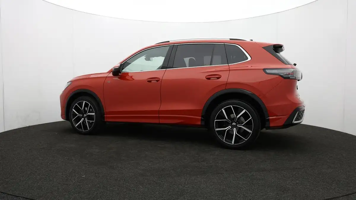 2024-volkswagen-tiguan-15-etsi-r-line-big-77