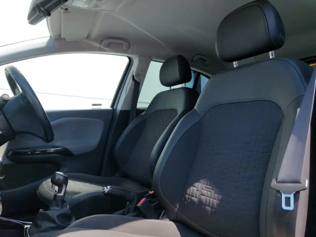 2017-vauxhall-corsa-14i-se-75ps-ecoflex-5d-big-4