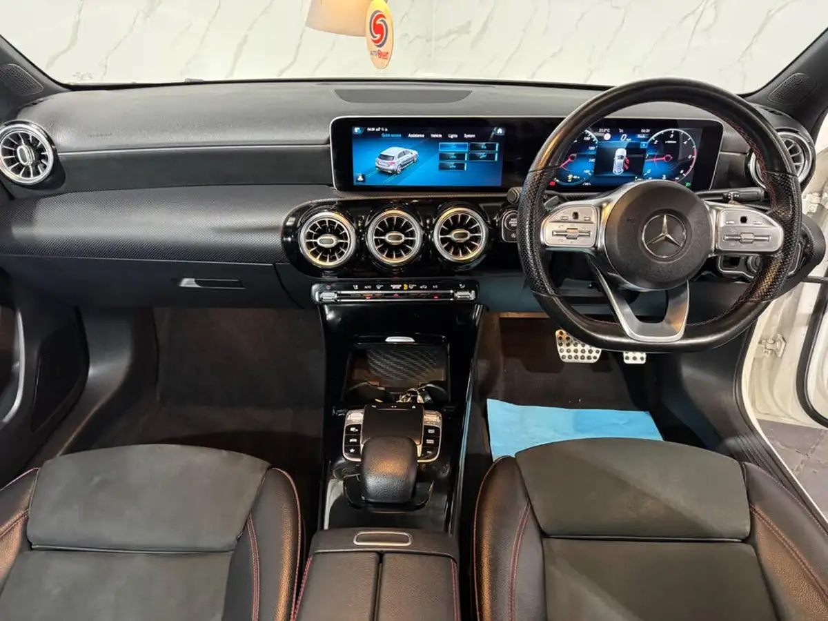 2019-mercedes-benz-a-class-20d-a200d-amg-line-premium-hatchback-5d-big-15