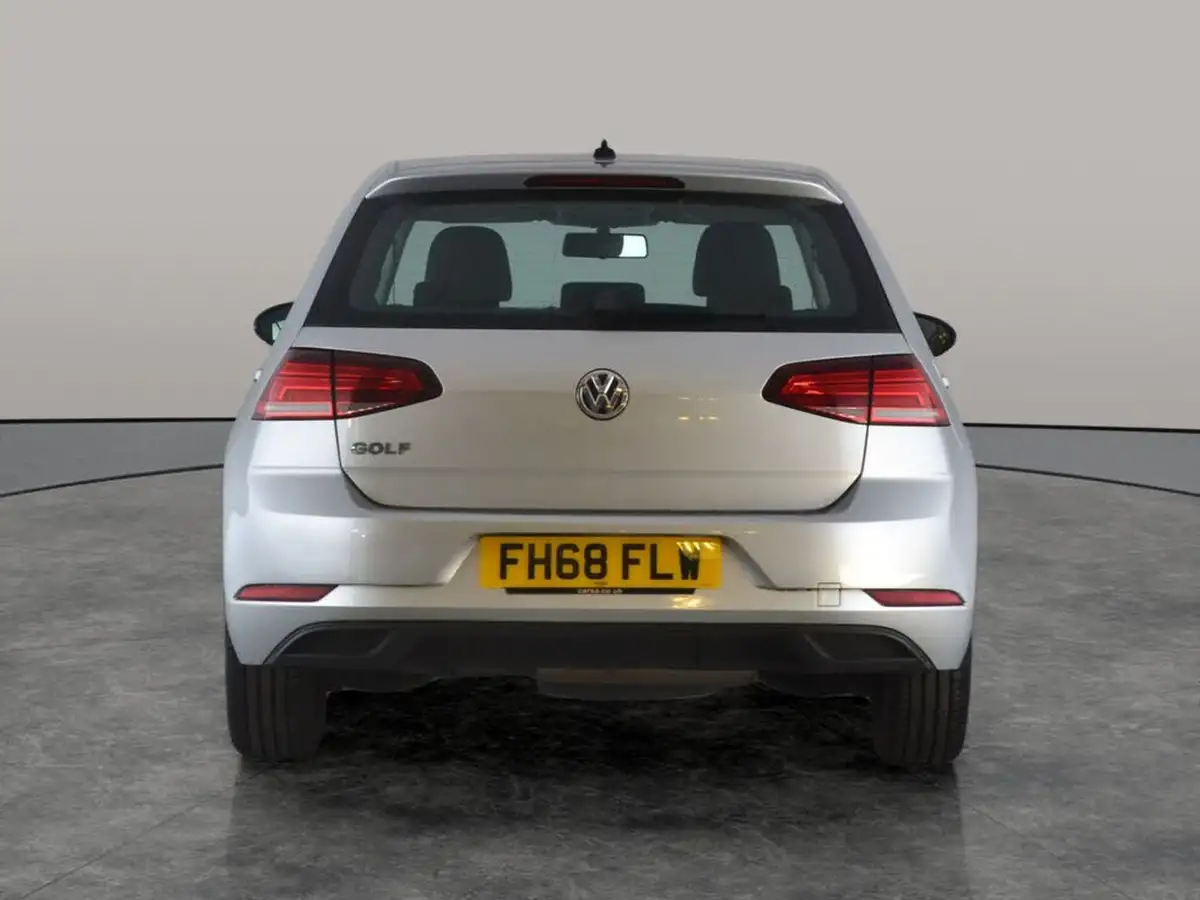 2019-volkswagen-golf-16tdi-s-ss-hatchback-5d-big-9