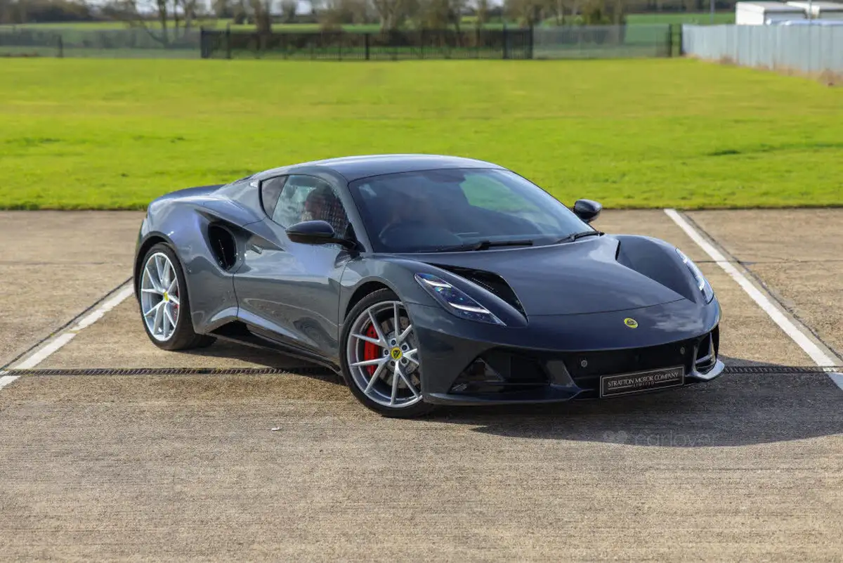 2023-lotus-emira-35-first-edition-v6-big-0