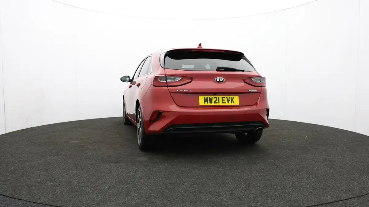 2021-kia-ceed-16crdi-3-48v-mhev-hatchback-big-34