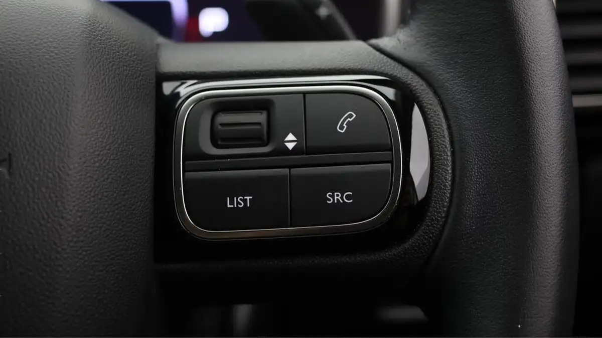 2020-citroen-c5-aircross-15bluehdi-flair-plus-eat8-big-23
