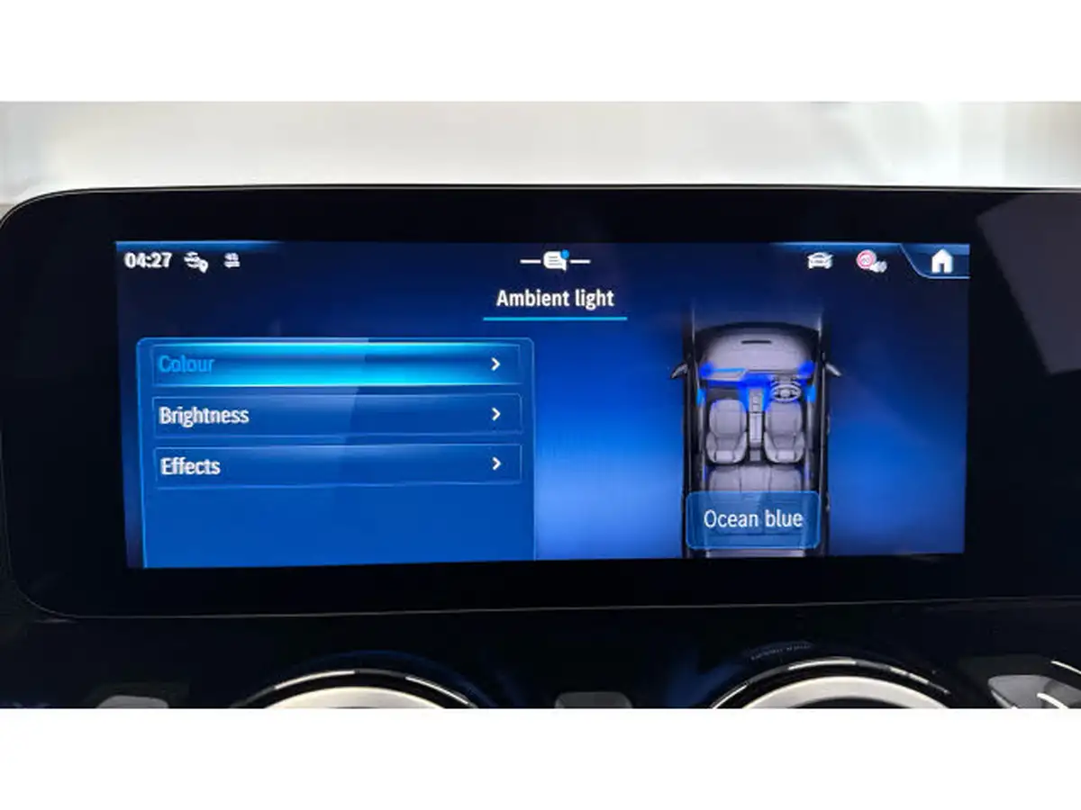 2024-mercedes-benz-gla-class-13-gla-200-amg-line-executive-big-43