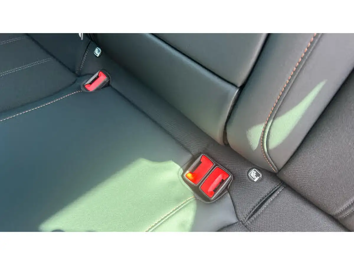 2024-cupra-formentor-14-e-hybrid-v1-big-16