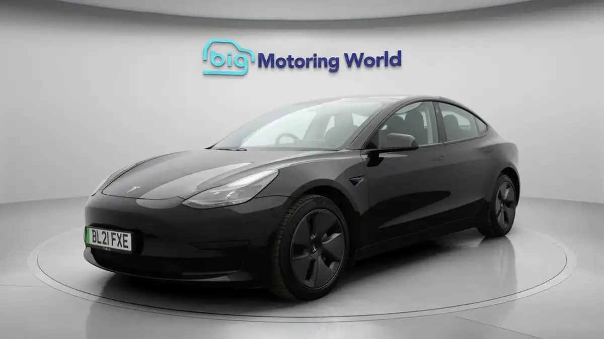 2021-tesla-model-3-e-standard-plus-big-3