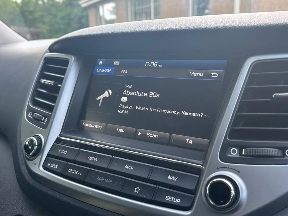 2018-hyundai-tucson-17crdi-blue-drive-premium-141ps-dct-big-13