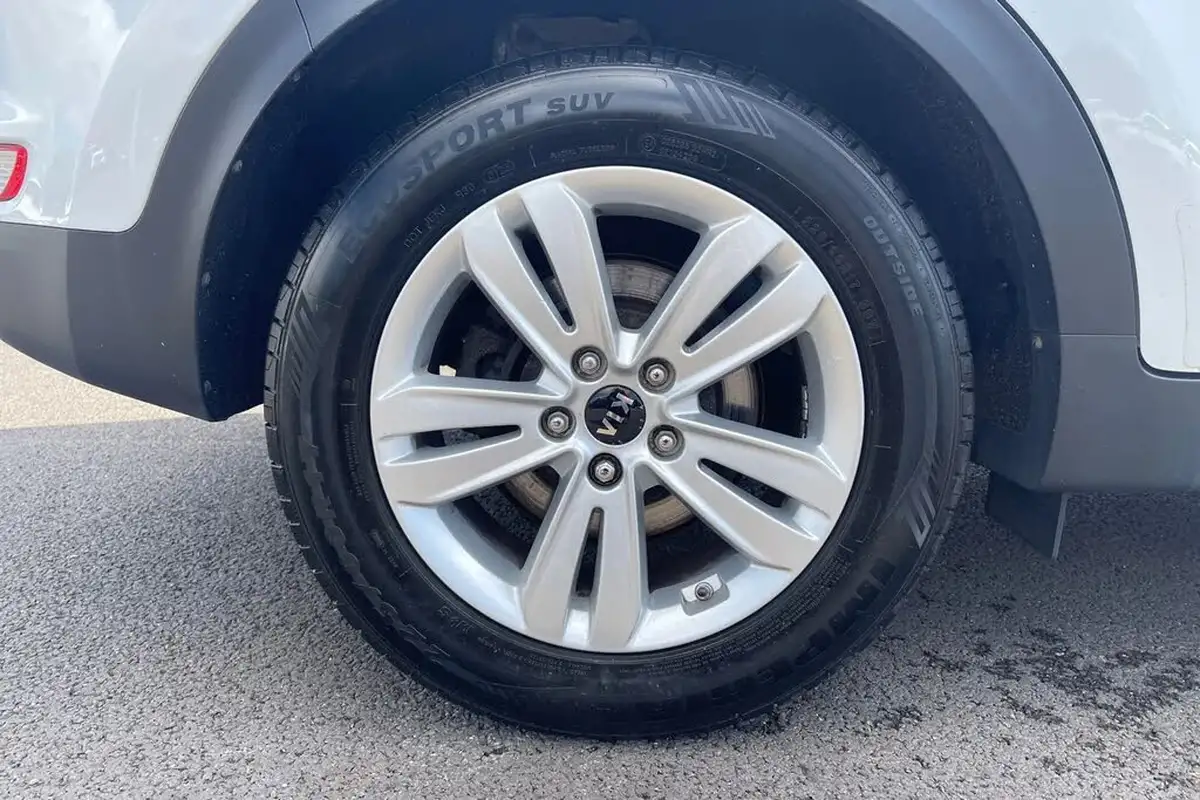 2017-kia-sportage-17crdi-2-114bhp-big-9